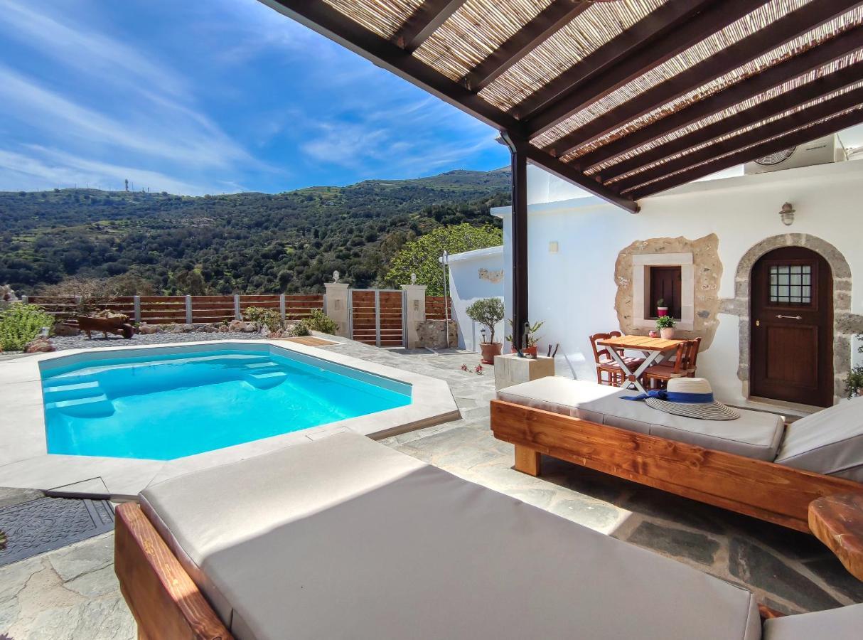 Villa Cosmakis Rodakino Esterno foto